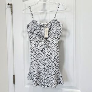 Mi Ami Womans Blue/White Floral  Romper, NWT,  Size Medium